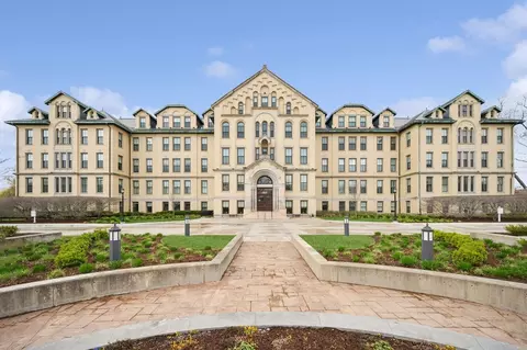 1041 Ridge Rd #315, Wilmette, IL 60091