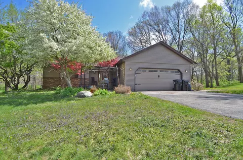 2708 E 1959th Rd, Ottawa, IL 61350