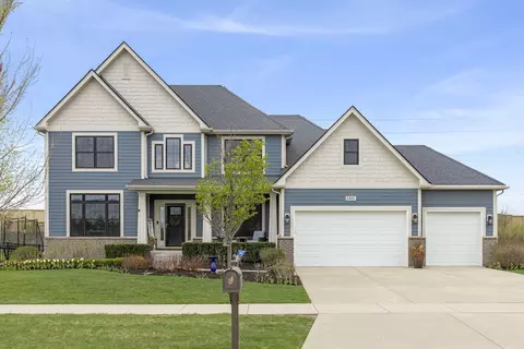 3931 Mahogany Ln, Naperville, IL 60564
