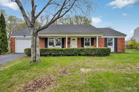 7 Emerson Dr, Schaumburg, IL 60194