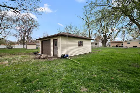 Exterior - 4206 W Jean St, Kankakee, IL 60901 photo 6 of 7