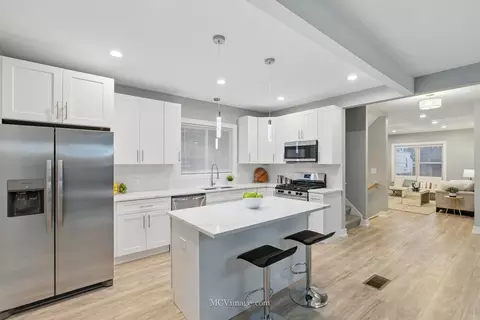 9221 S Lowe Ave, Chicago, IL 60620 photo 5