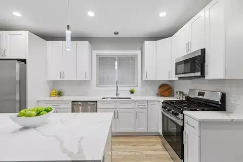 9221 S Lowe Ave, Chicago, IL 60620 photo 7