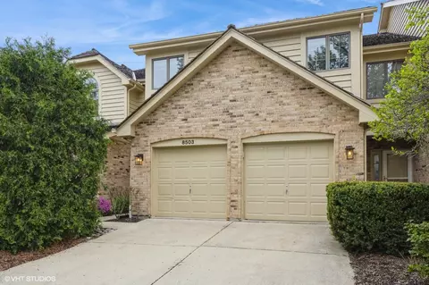 8503 Hemlock Ln, Darien, IL 60561