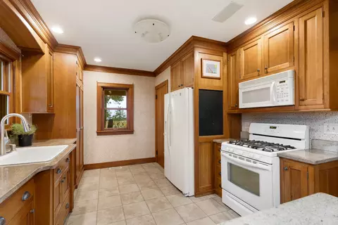 Kitchen - 13459 N Tower Rd N, Lee, IL 60530 photo 2 of 4