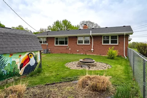 Exterior - 1306 Ewing St, Bloomington, IL 61701 photo 4 of 5