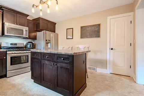 Kitchen - 906 E Chestnut St, Bloomington, IL 61701 photo 4 of 4