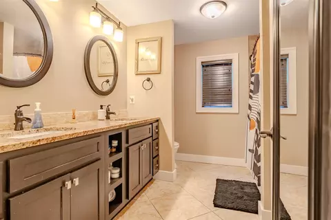Bath - 906 E Chestnut St, Bloomington, IL 61701 photo 1 of 1