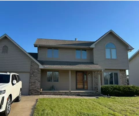 235 W Des Plaines St, Coal City, IL 60416