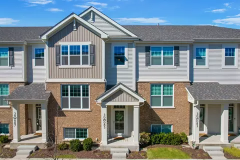 30 W085 Brayman Ct, Warrenville, IL 60563