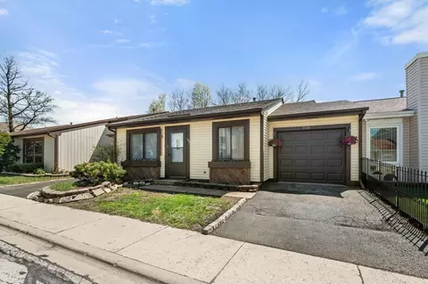 108 Cedarbend Dr, Romeoville, IL 60446