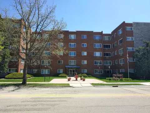 222 Madison St #315, Joliet, IL 60435
