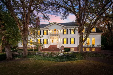 15 Riderwood Rd, North Barrington, IL 60010