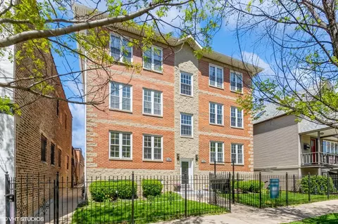 1754 W Wellington Ave #1W, Chicago, IL 60657