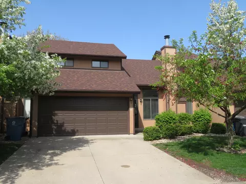 1321 Dresden Dr #C, Morris, IL 60450