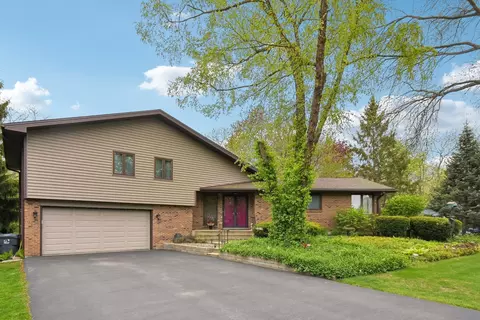 38413 N Tewes Ct, Beach Park, IL 60087