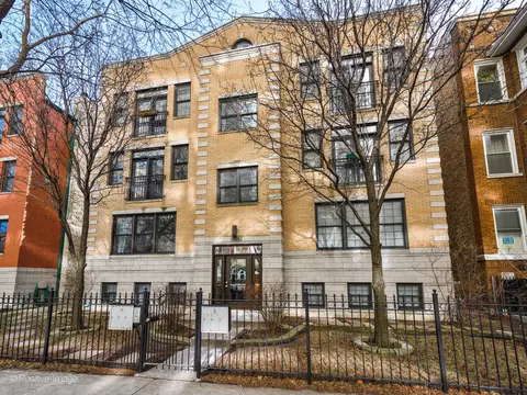 925 W Lakeside Pl #2E, Chicago, IL 60640