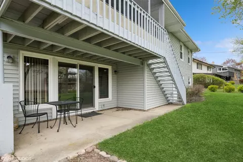 1750 Chippendale Rd, Hoffman Estates, IL 60169 photo 15