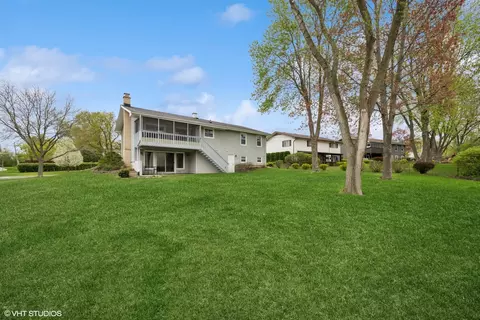 1750 Chippendale Rd, Hoffman Estates, IL 60169 photo 16
