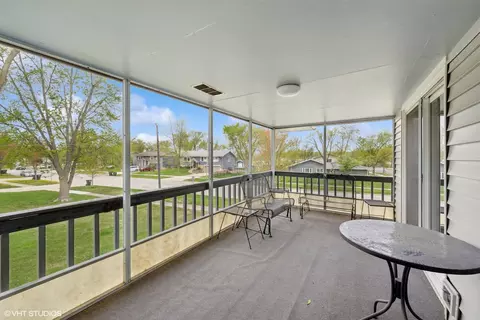 1750 Chippendale Rd, Hoffman Estates, IL 60169 photo 14