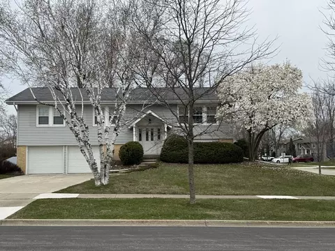 1750 Chippendale Rd, Hoffman Estates, IL 60169