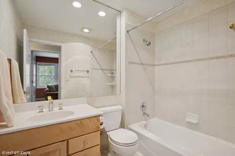1750 Chippendale Rd, Hoffman Estates, IL 60169 photo 10