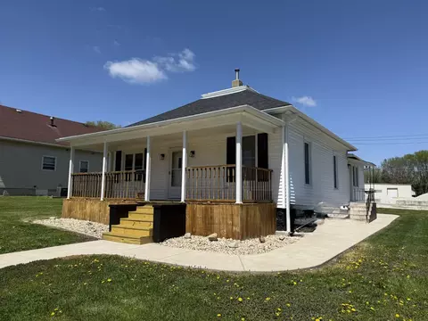 408 E 1st St, Oglesby, IL 61348