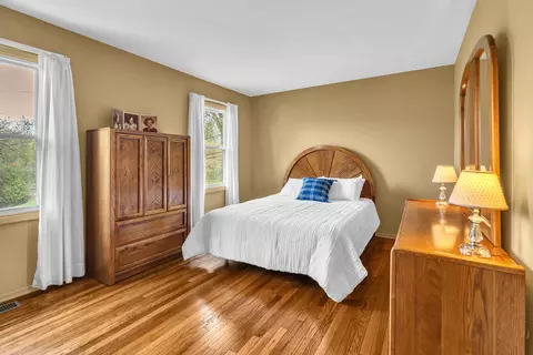 1755 Chippendale Rd, Hoffman Estates, IL 60169 photo 17