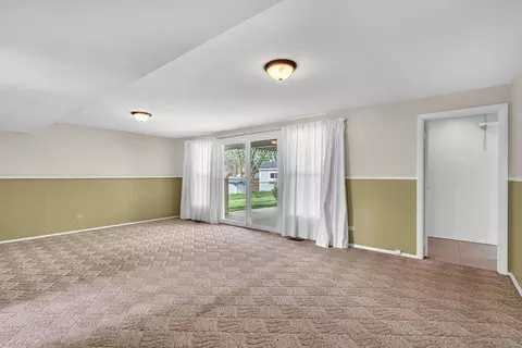 1755 Chippendale Rd, Hoffman Estates, IL 60169 photo 21