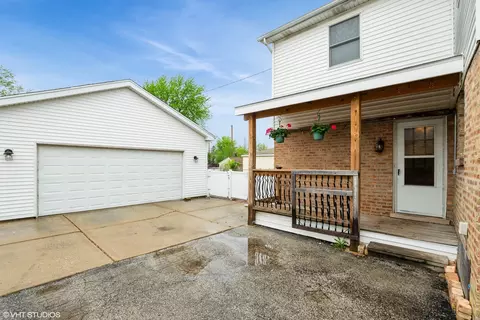 Exterior - 6754 S 77th Ave, Bridgeview, IL 60455 photo 3 of 3