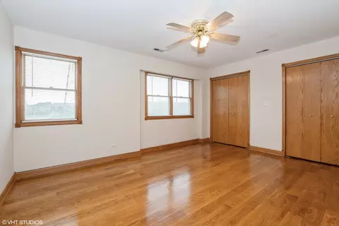Bedroom - 6754 S 77th Ave, Bridgeview, IL 60455 photo 3 of 5