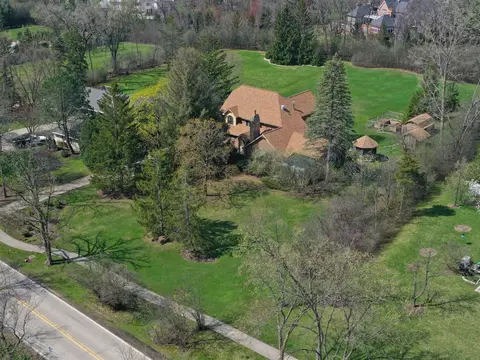 1760 Telegraph Rd, Lake Forest, IL 60045