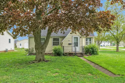 226 S Melvin St, Gibson City, IL 60936