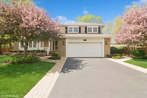 914 S Mallard Dr, Palatine, IL 60067