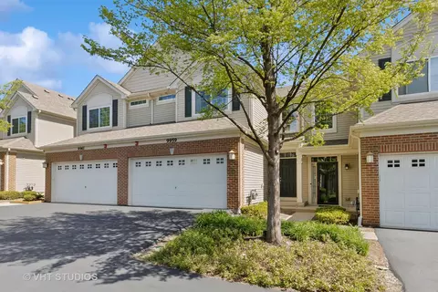 9959 Williams Dr, Huntley, IL 60142