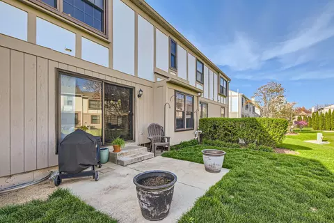 4551 Topaz Dr, Hoffman Estates, IL 60192 photo 6