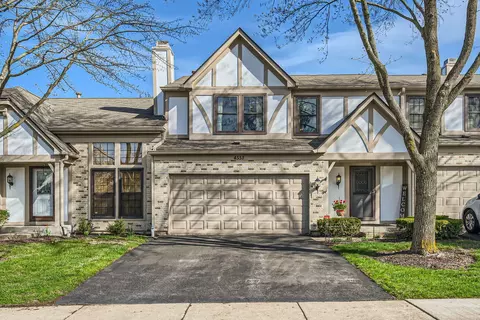 4551 Topaz Dr, Hoffman Estates, IL 60192