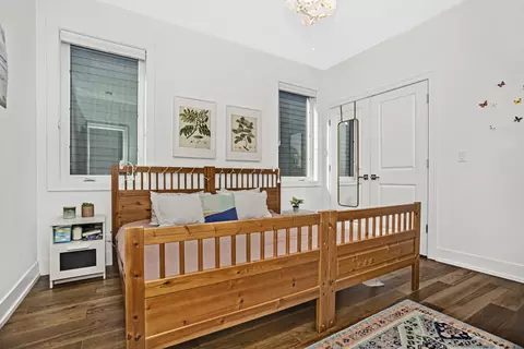 Bedroom - 1122 Pitner Ave, Evanston, IL 60202 photo 1 of 2