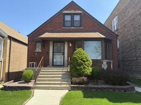 6023 S Karlov Ave, Chicago, IL 60629