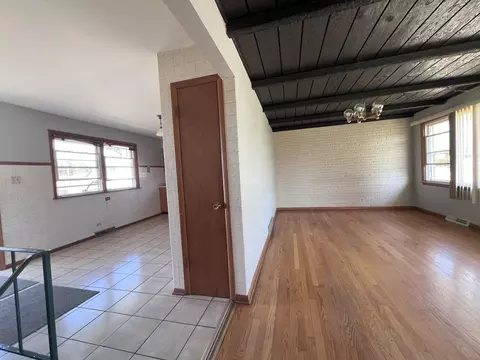 Living - 7824 W 80th St, Bridgeview, IL 60455 photo 2 of 3