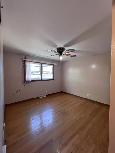 Bedroom - 7824 W 80th St, Bridgeview, IL 60455 photo 4 of 5