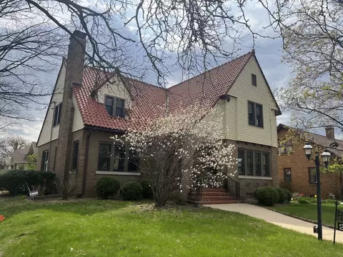 229 Welty Ave, Rockford, IL 61107