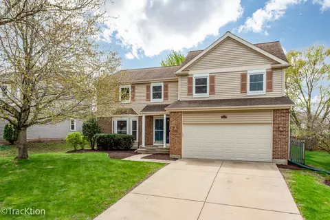 27 W137 Chestnut Ln, Winfield, IL 60190