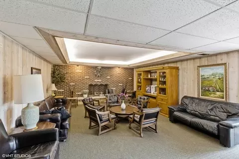 Other - 200 Deborah Ln #14B, Wheeling, IL 60090 photo 1 of 6