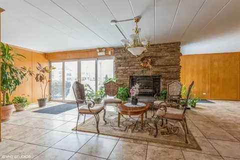 Other - 200 Deborah Ln #14B, Wheeling, IL 60090 photo 3 of 6