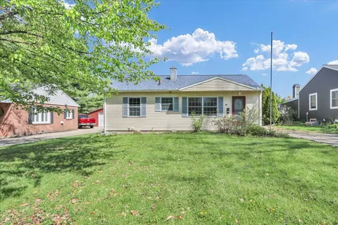 1108 Eastern Dr, Urbana, IL 61801