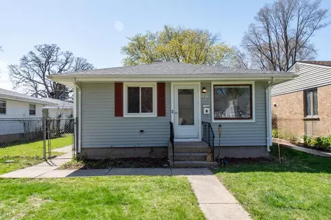 2214 Gilead Ave, Zion, IL 60099