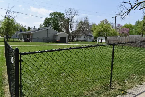 Exterior - 115 E 6th St, Gridley, IL 61744 photo 7 of 7