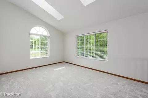 Living - 2424 Dawson Ln, Algonquin, IL 60102 photo 2 of 6