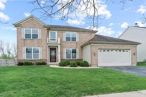 486 Devonaire Pkwy, Dekalb, IL 60115